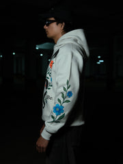 BE WHITE – VENOM HOODIE